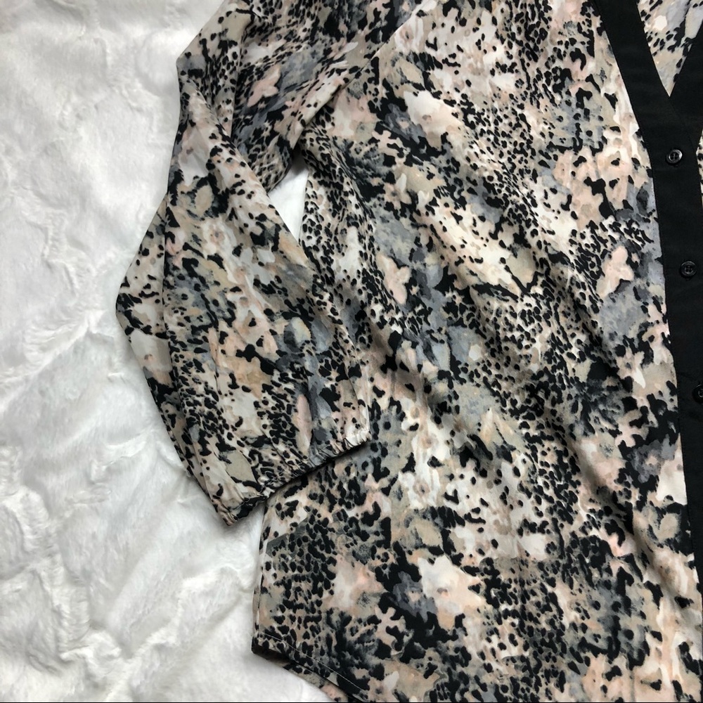 Calvin Klein Animal Print Sheer Blouse size Large - Picture 8 of 12